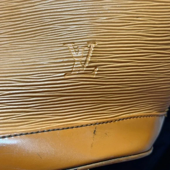 Amazon Tan Textured Tote Bag - Picture 2 of 16